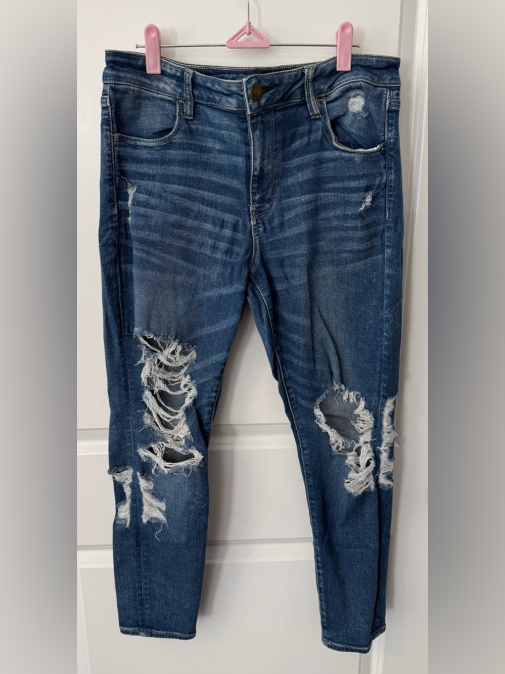 American Eagle Outfitters Next Level Stretch Ripped Jeans